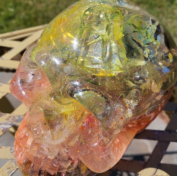 Starfire resin skull/glitter - Picture 5 of 6